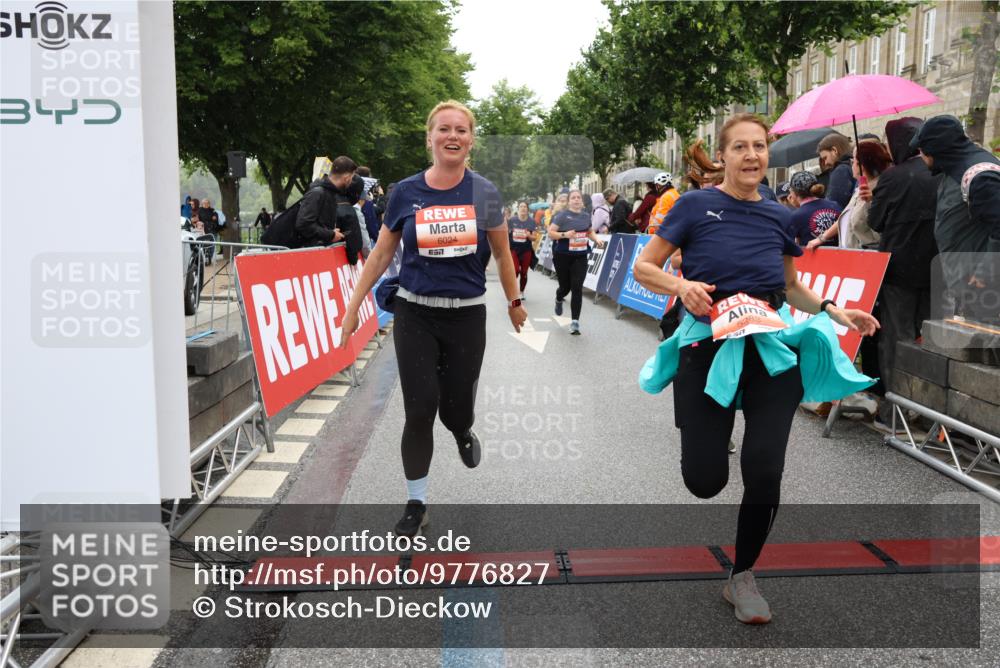 14.06.2026 - REWE Women's Run Strokosch-Dieckow http://msf.ph/oto/9776827 14.06.2026 11:06:31 Ziel 5071, 5075, 5076, 5134, 5222, 5283, 5382, 5491, 5541, 5829, 6024 meine-sportfotos.de