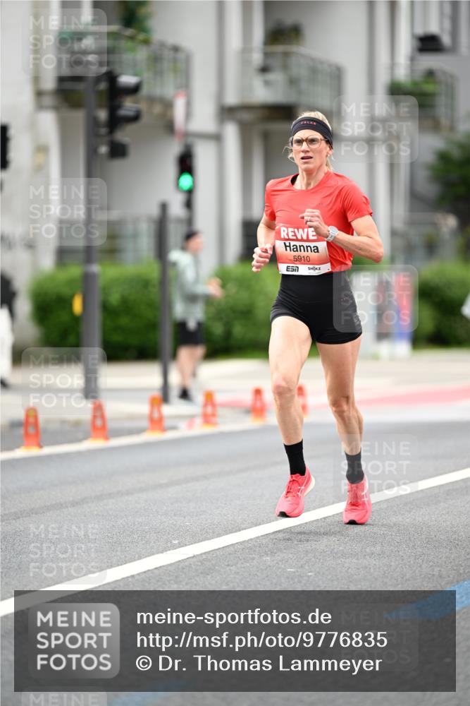 14.06.2026 - REWE Women's Run Dr. Thomas Lammeyer http://msf.ph/oto/9776835 14.06.2026 10:38:28 Laufen 5910 meine-sportfotos.de