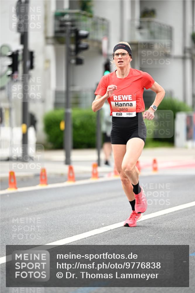 14.06.2026 - REWE Women's Run Dr. Thomas Lammeyer http://msf.ph/oto/9776838 14.06.2026 10:38:29 Laufen 4, 4, 5910, 57 meine-sportfotos.de
