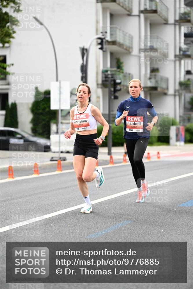 14.06.2026 - REWE Women's Run Dr. Thomas Lammeyer http://msf.ph/oto/9776885 14.06.2026 10:38:45 Laufen 5737, 657, 5906, 7 meine-sportfotos.de