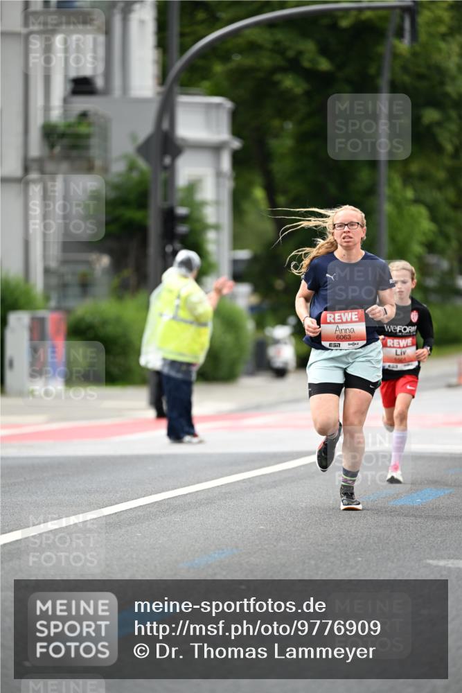 14.06.2026 - REWE Women's Run Dr. Thomas Lammeyer http://msf.ph/oto/9776909 14.06.2026 10:38:53 Laufen 6063, 7 meine-sportfotos.de