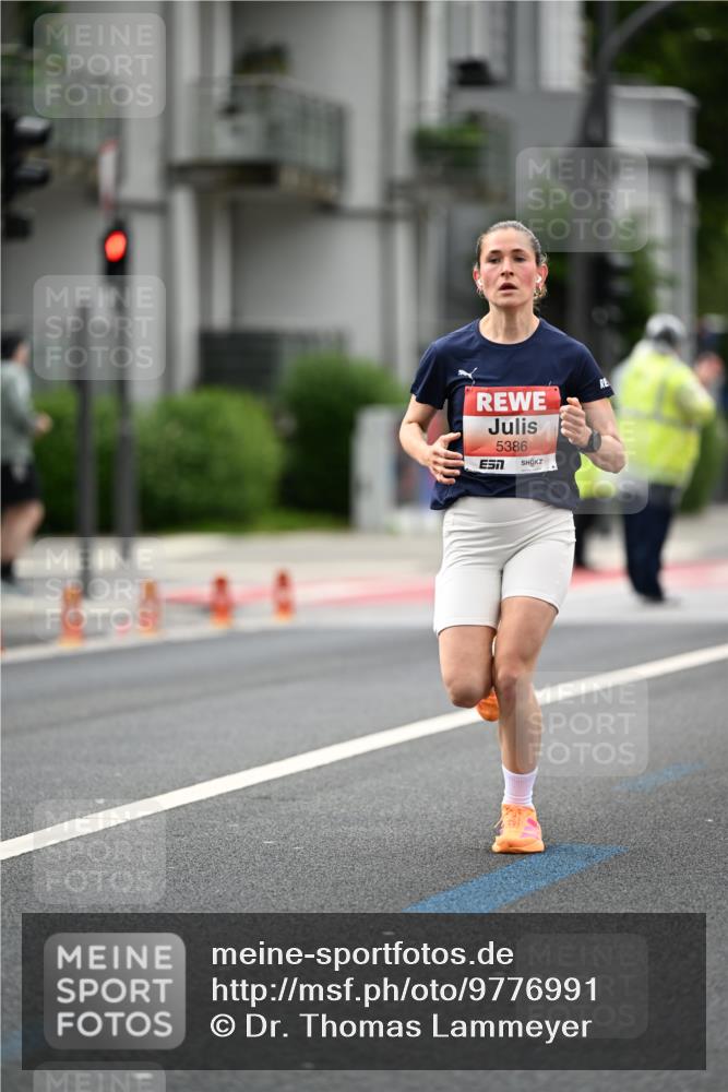 14.06.2026 - REWE Women's Run Dr. Thomas Lammeyer http://msf.ph/oto/9776991 14.06.2026 10:39:08 Laufen 5386 meine-sportfotos.de