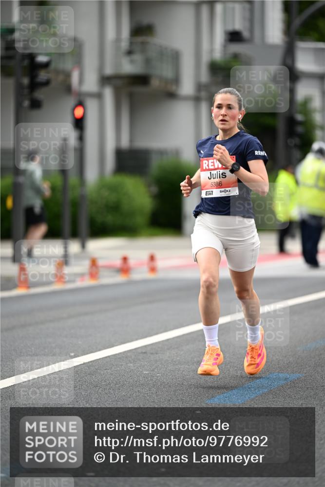 14.06.2026 - REWE Women's Run Dr. Thomas Lammeyer http://msf.ph/oto/9776992 14.06.2026 10:39:08 Laufen 5386, 57 meine-sportfotos.de