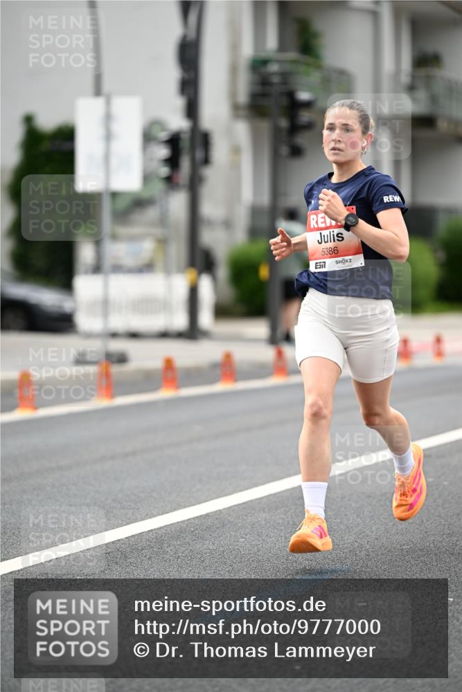 14.06.2026 - REWE Women's Run Dr. Thomas Lammeyer http://msf.ph/oto/9777000 14.06.2026 10:39:09 Laufen 577, 5386 meine-sportfotos.de