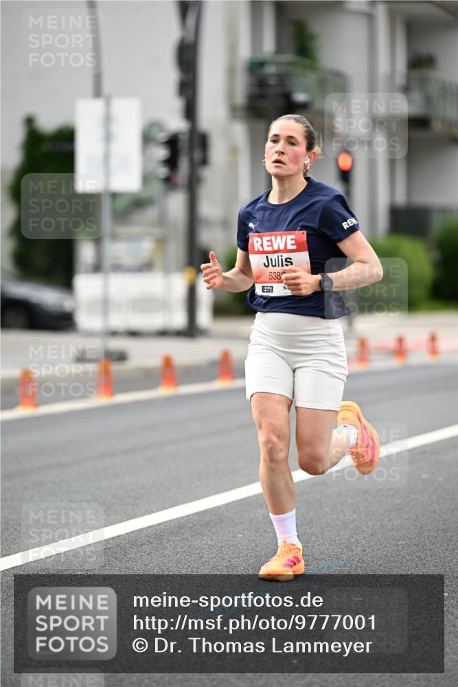 14.06.2026 - REWE Women's Run Dr. Thomas Lammeyer http://msf.ph/oto/9777001 14.06.2026 10:39:09 Laufen 57, 538 meine-sportfotos.de