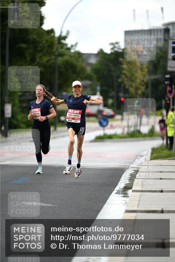 14.06.2026 - REWE Women's Run Dr. Thomas Lammeyer http://msf.ph/oto/9777034 14.06.2026 10:39:23 Laufen 5007, 57 meine-sportfotos.de