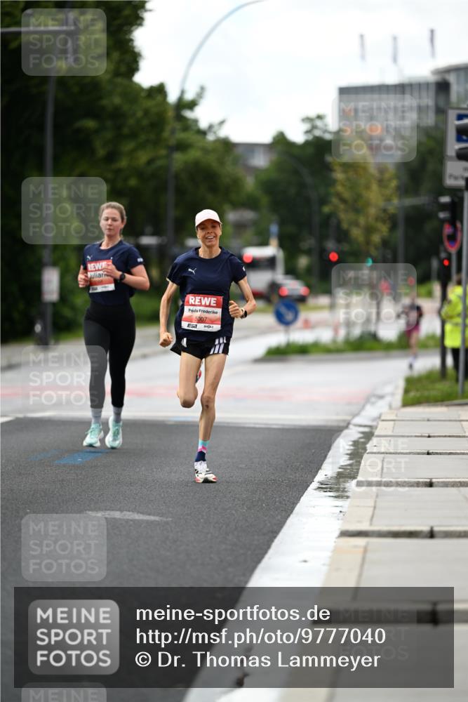 14.06.2026 - REWE Women's Run Dr. Thomas Lammeyer http://msf.ph/oto/9777040 14.06.2026 10:39:23 Laufen 51, 5007 meine-sportfotos.de