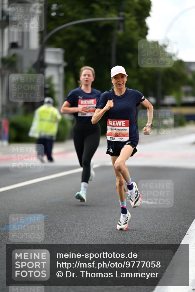 14.06.2026 - REWE Women's Run Dr. Thomas Lammeyer http://msf.ph/oto/9777058 14.06.2026 10:39:25 Laufen 5007 meine-sportfotos.de