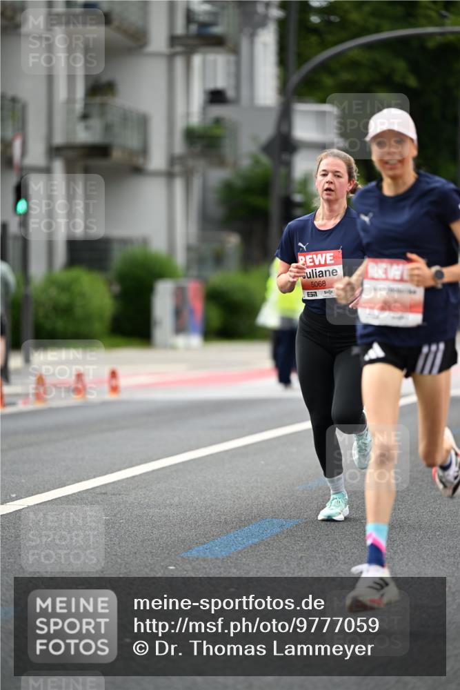 14.06.2026 - REWE Women's Run Dr. Thomas Lammeyer http://msf.ph/oto/9777059 14.06.2026 10:39:26 Laufen 5068 meine-sportfotos.de