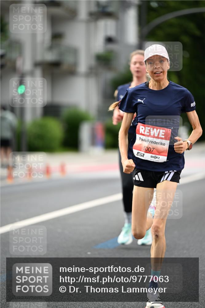 14.06.2026 - REWE Women's Run Dr. Thomas Lammeyer http://msf.ph/oto/9777063 14.06.2026 10:39:26 Laufen 5007 meine-sportfotos.de