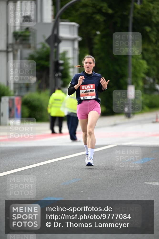 14.06.2026 - REWE Women's Run Dr. Thomas Lammeyer http://msf.ph/oto/9777084 14.06.2026 10:39:37 Laufen 5361, 57 meine-sportfotos.de
