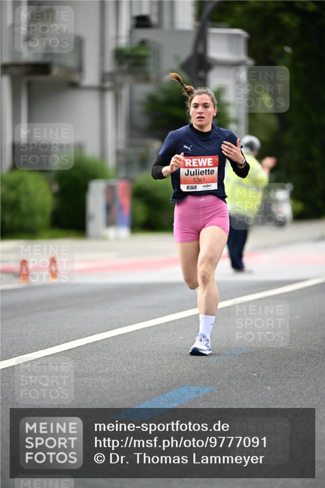 14.06.2026 - REWE Women's Run Dr. Thomas Lammeyer http://msf.ph/oto/9777091 14.06.2026 10:39:37 Laufen 5361 meine-sportfotos.de