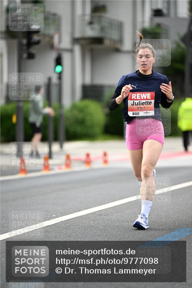 14.06.2026 - REWE Women's Run Dr. Thomas Lammeyer http://msf.ph/oto/9777098 14.06.2026 10:39:38 Laufen 5361 meine-sportfotos.de