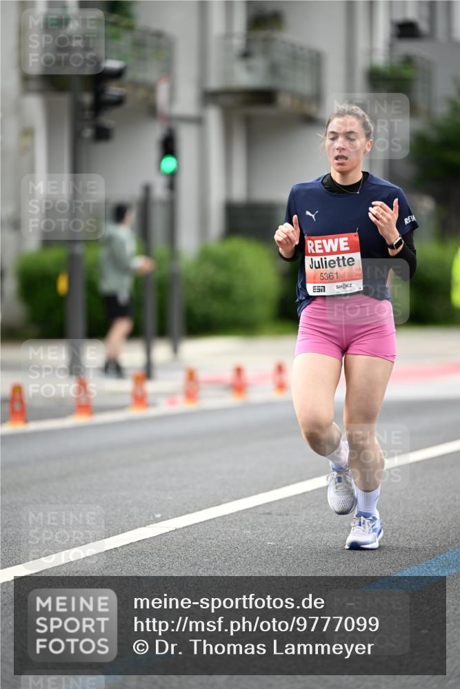 14.06.2026 - REWE Women's Run Dr. Thomas Lammeyer http://msf.ph/oto/9777099 14.06.2026 10:39:38 Laufen 5361 meine-sportfotos.de