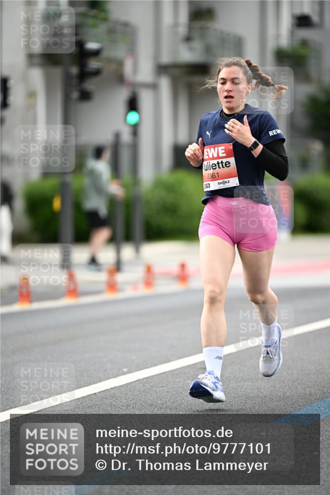 14.06.2026 - REWE Women's Run Dr. Thomas Lammeyer http://msf.ph/oto/9777101 14.06.2026 10:39:38 Laufen 57, 5361 meine-sportfotos.de