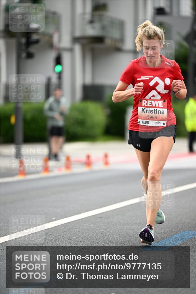 14.06.2026 - REWE Women's Run Dr. Thomas Lammeyer http://msf.ph/oto/9777135 14.06.2026 10:39:44 Laufen 5995 meine-sportfotos.de