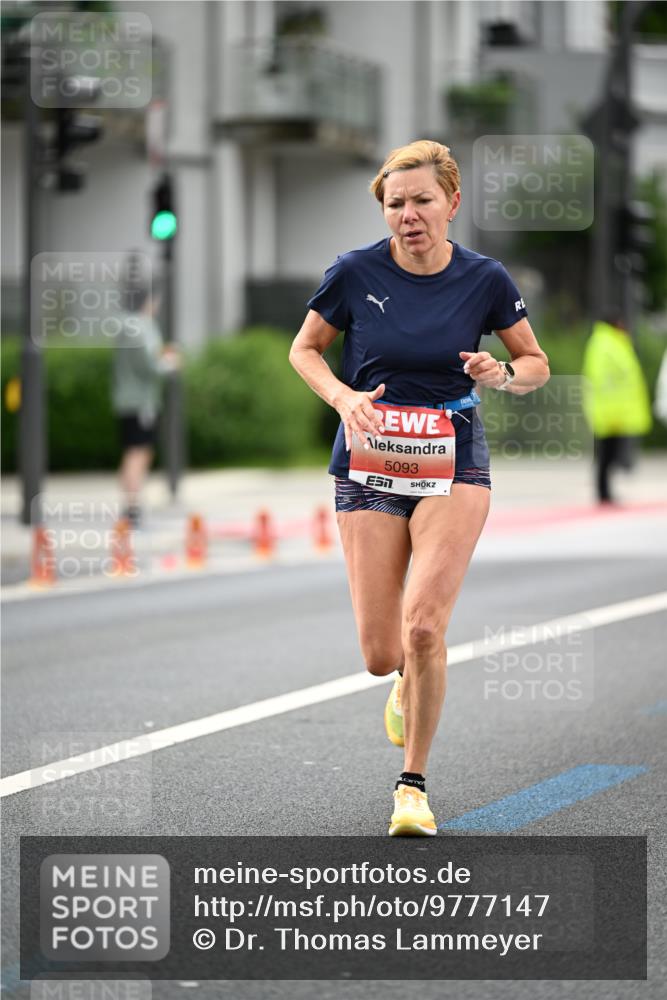 14.06.2026 - REWE Women's Run Dr. Thomas Lammeyer http://msf.ph/oto/9777147 14.06.2026 10:39:46 Laufen 5093 meine-sportfotos.de