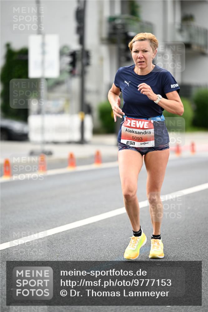 14.06.2026 - REWE Women's Run Dr. Thomas Lammeyer http://msf.ph/oto/9777153 14.06.2026 10:39:47 Laufen 5093 meine-sportfotos.de