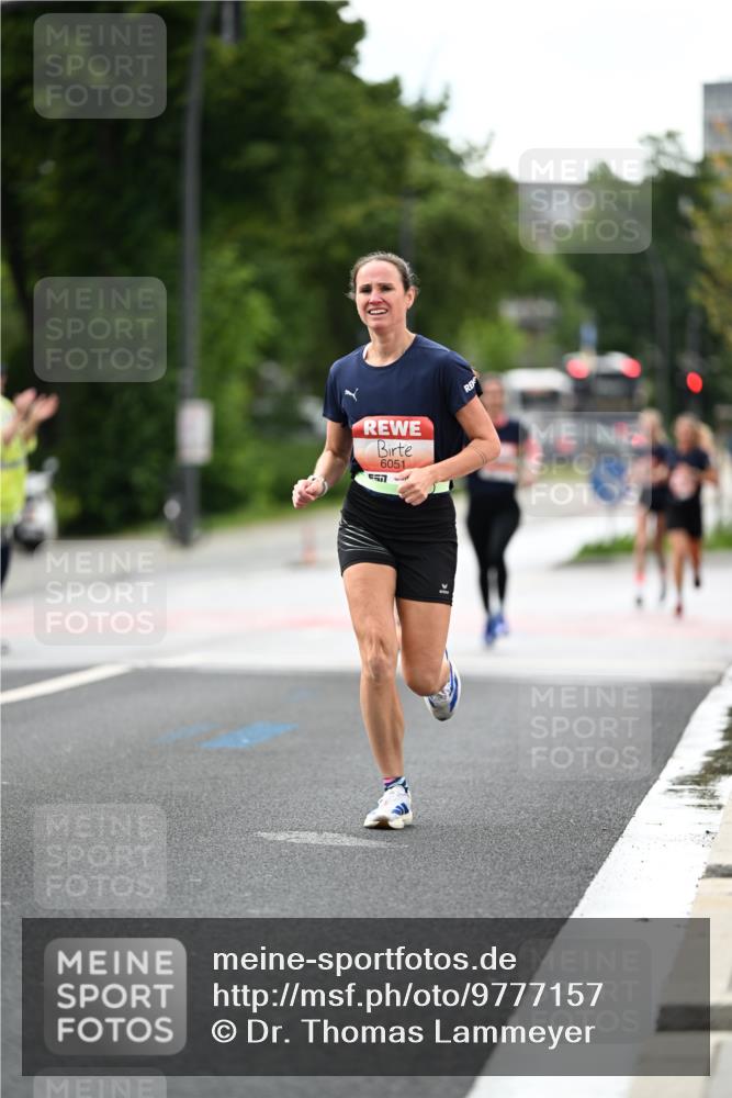 14.06.2026 - REWE Women's Run Dr. Thomas Lammeyer http://msf.ph/oto/9777157 14.06.2026 10:39:50 Laufen 6051, 57 meine-sportfotos.de