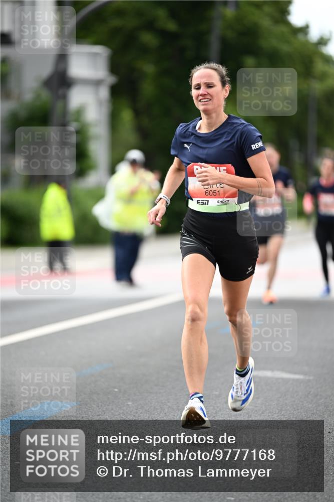 14.06.2026 - REWE Women's Run Dr. Thomas Lammeyer http://msf.ph/oto/9777168 14.06.2026 10:39:51 Laufen 5, 6051 meine-sportfotos.de