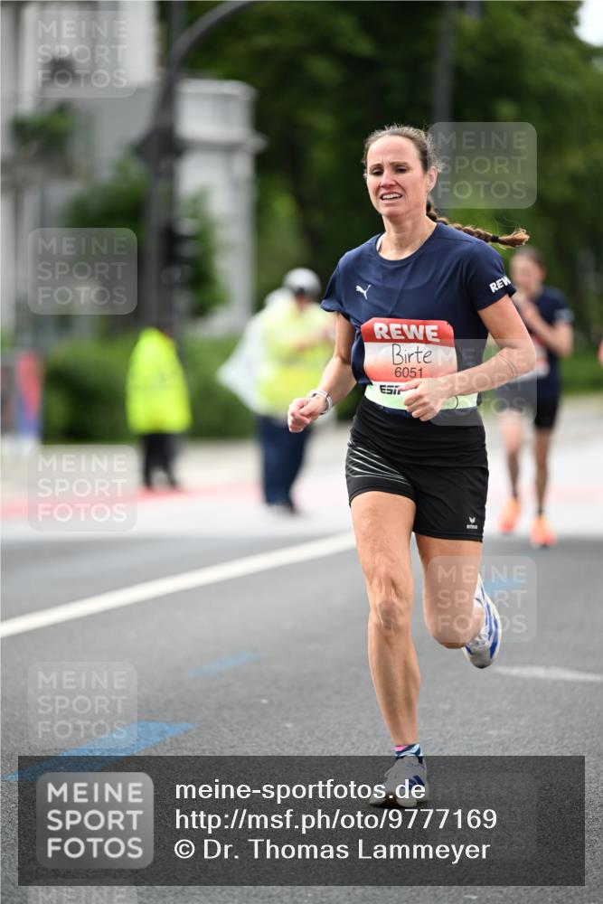 14.06.2026 - REWE Women's Run Dr. Thomas Lammeyer http://msf.ph/oto/9777169 14.06.2026 10:39:51 Laufen 6051, 100 meine-sportfotos.de