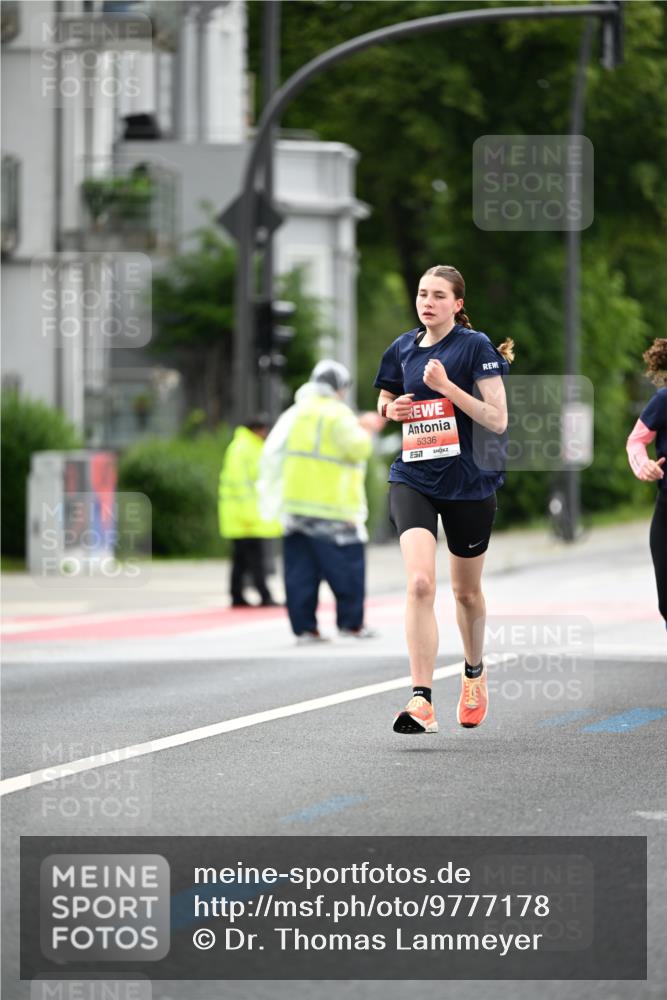 14.06.2026 - REWE Women's Run Dr. Thomas Lammeyer http://msf.ph/oto/9777178 14.06.2026 10:39:53 Laufen 5336 meine-sportfotos.de
