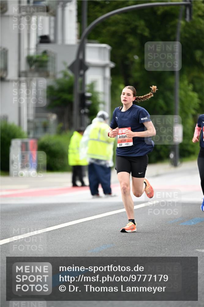 14.06.2026 - REWE Women's Run Dr. Thomas Lammeyer http://msf.ph/oto/9777179 14.06.2026 10:39:53 Laufen 5336 meine-sportfotos.de