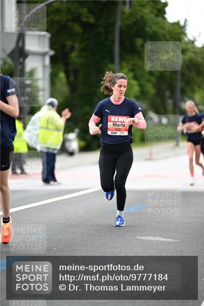 14.06.2026 - REWE Women's Run Dr. Thomas Lammeyer http://msf.ph/oto/9777184 14.06.2026 10:39:55 Laufen 5231, 7 meine-sportfotos.de