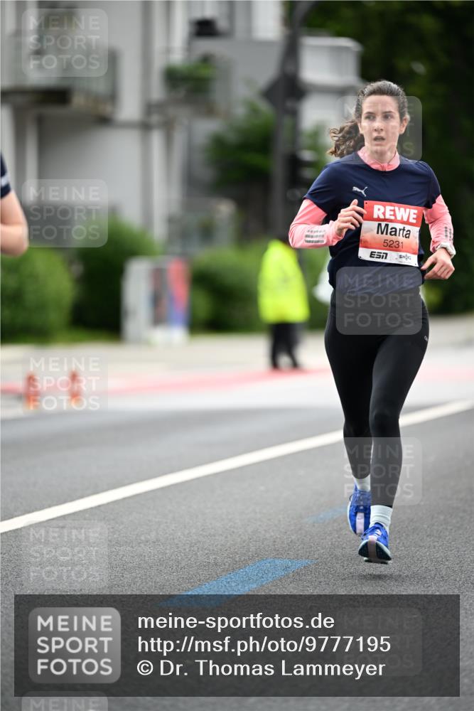 14.06.2026 - REWE Women's Run Dr. Thomas Lammeyer http://msf.ph/oto/9777195 14.06.2026 10:39:56 Laufen 5231 meine-sportfotos.de