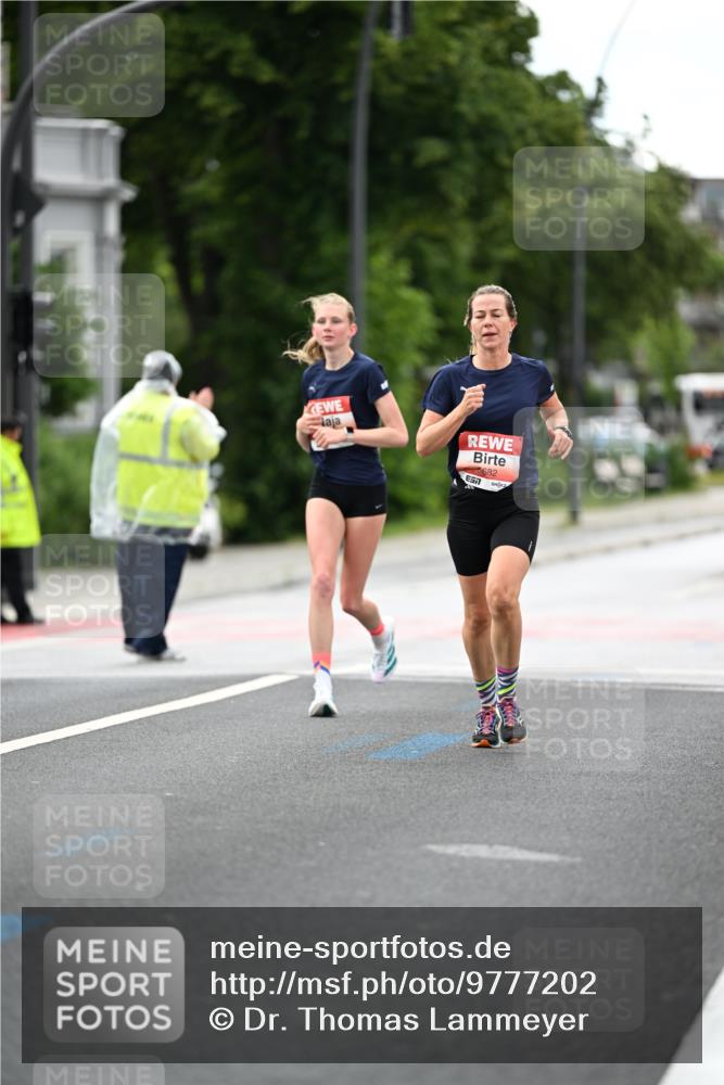 14.06.2026 - REWE Women's Run Dr. Thomas Lammeyer http://msf.ph/oto/9777202 14.06.2026 10:39:57 Laufen 5682, 7 meine-sportfotos.de