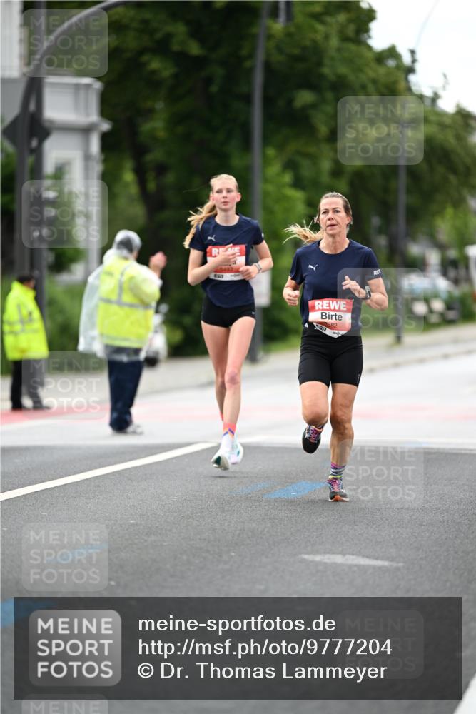 14.06.2026 - REWE Women's Run Dr. Thomas Lammeyer http://msf.ph/oto/9777204 14.06.2026 10:39:58 Laufen 682 meine-sportfotos.de
