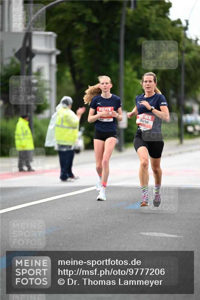14.06.2026 - REWE Women's Run Dr. Thomas Lammeyer http://msf.ph/oto/9777206 14.06.2026 10:39:58 Laufen 682 meine-sportfotos.de