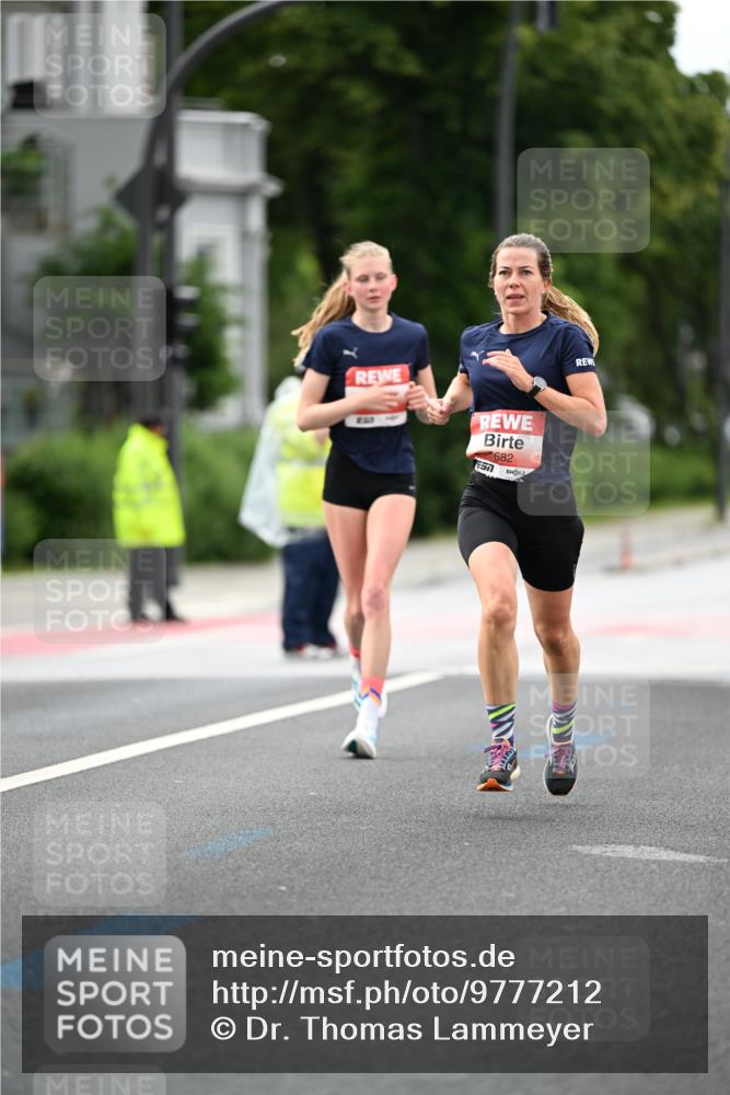 14.06.2026 - REWE Women's Run Dr. Thomas Lammeyer http://msf.ph/oto/9777212 14.06.2026 10:39:58 Laufen 5682, 7 meine-sportfotos.de
