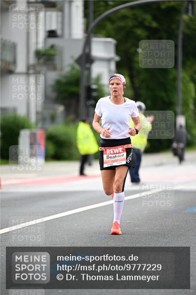 14.06.2026 - REWE Women's Run Dr. Thomas Lammeyer http://msf.ph/oto/9777229 14.06.2026 10:40:07 Laufen 37, 5026 meine-sportfotos.de