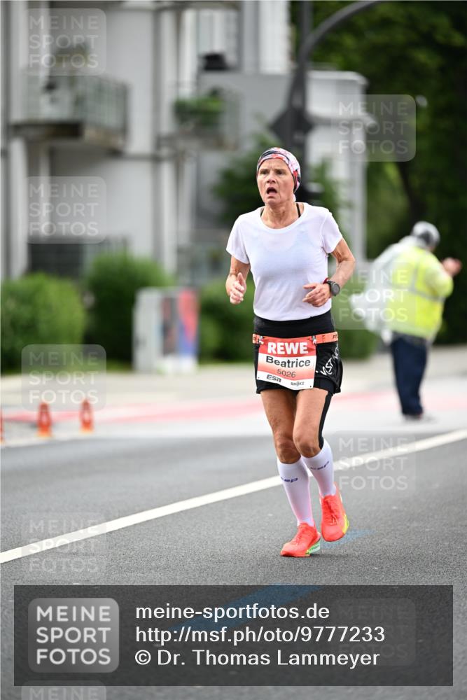 14.06.2026 - REWE Women's Run Dr. Thomas Lammeyer http://msf.ph/oto/9777233 14.06.2026 10:40:07 Laufen 5026 meine-sportfotos.de