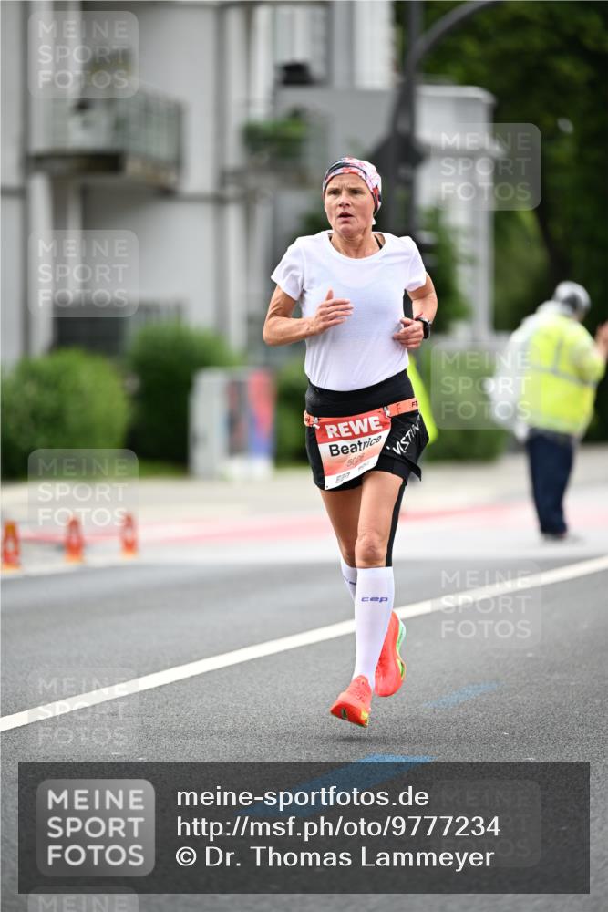 14.06.2026 - REWE Women's Run Dr. Thomas Lammeyer http://msf.ph/oto/9777234 14.06.2026 10:40:07 Laufen 5026 meine-sportfotos.de