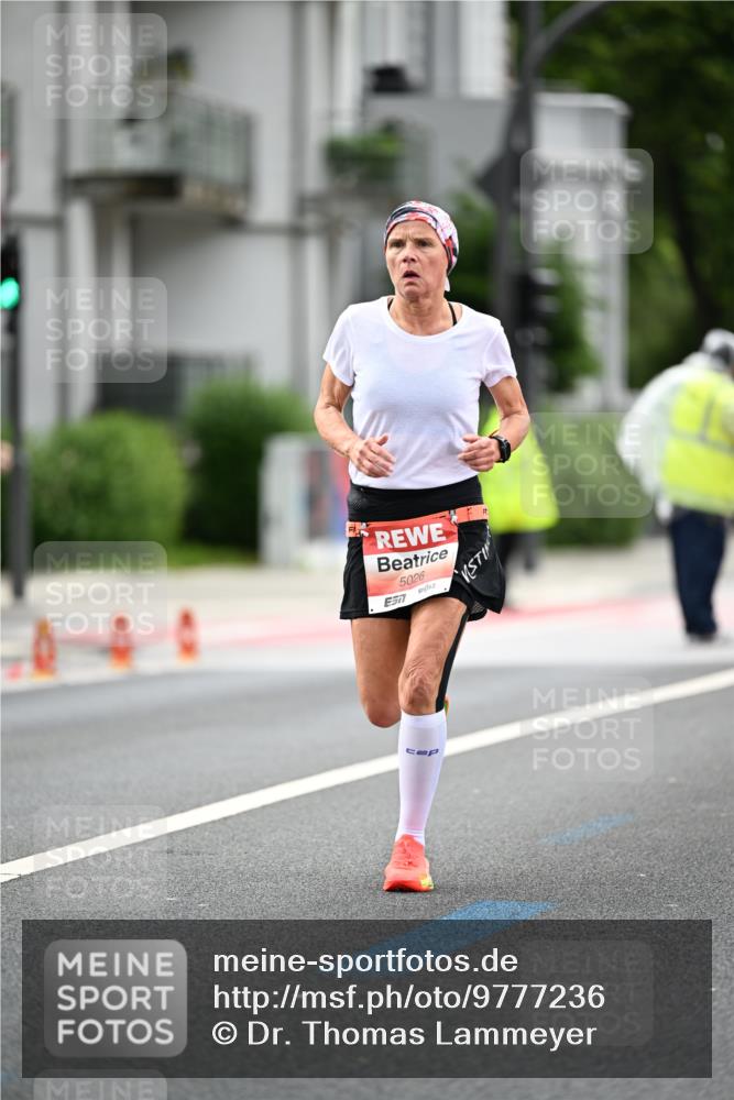 14.06.2026 - REWE Women's Run Dr. Thomas Lammeyer http://msf.ph/oto/9777236 14.06.2026 10:40:07 Laufen 7, 5026 meine-sportfotos.de