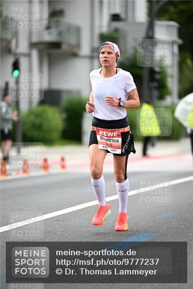 14.06.2026 - REWE Women's Run Dr. Thomas Lammeyer http://msf.ph/oto/9777237 14.06.2026 10:40:07 Laufen 5026 meine-sportfotos.de