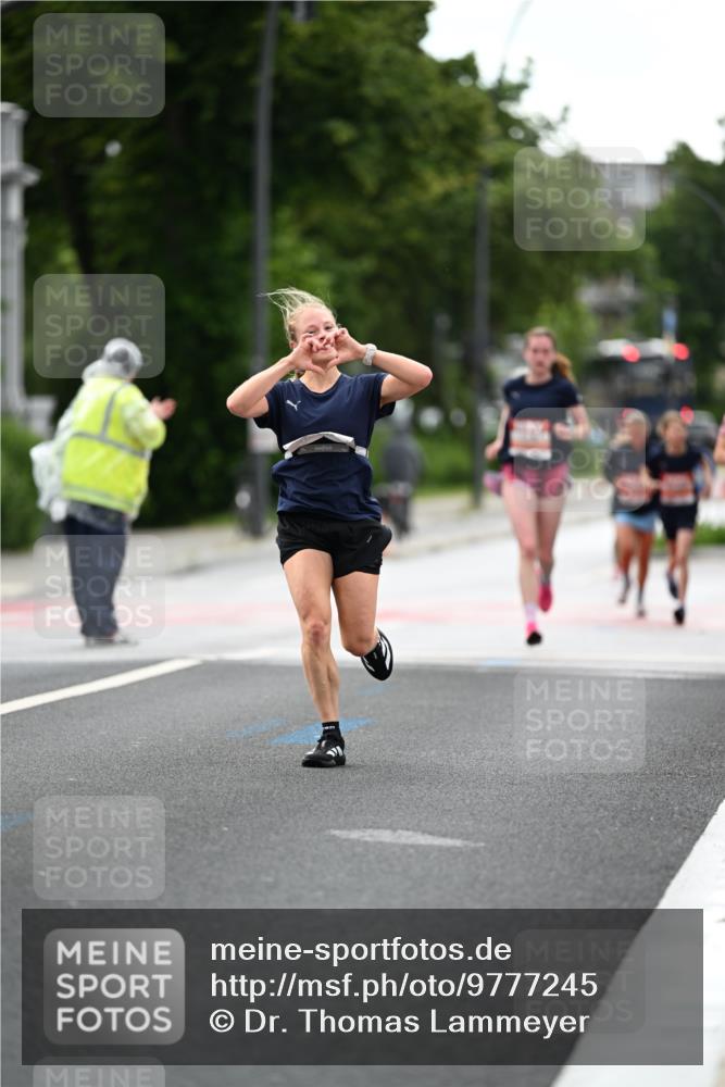 14.06.2026 - REWE Women's Run Dr. Thomas Lammeyer http://msf.ph/oto/9777245 14.06.2026 10:40:10 Laufen  meine-sportfotos.de