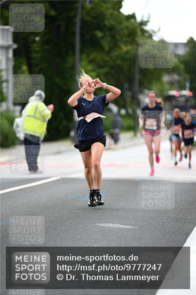 14.06.2026 - REWE Women's Run Dr. Thomas Lammeyer http://msf.ph/oto/9777247 14.06.2026 10:40:10 Laufen  meine-sportfotos.de