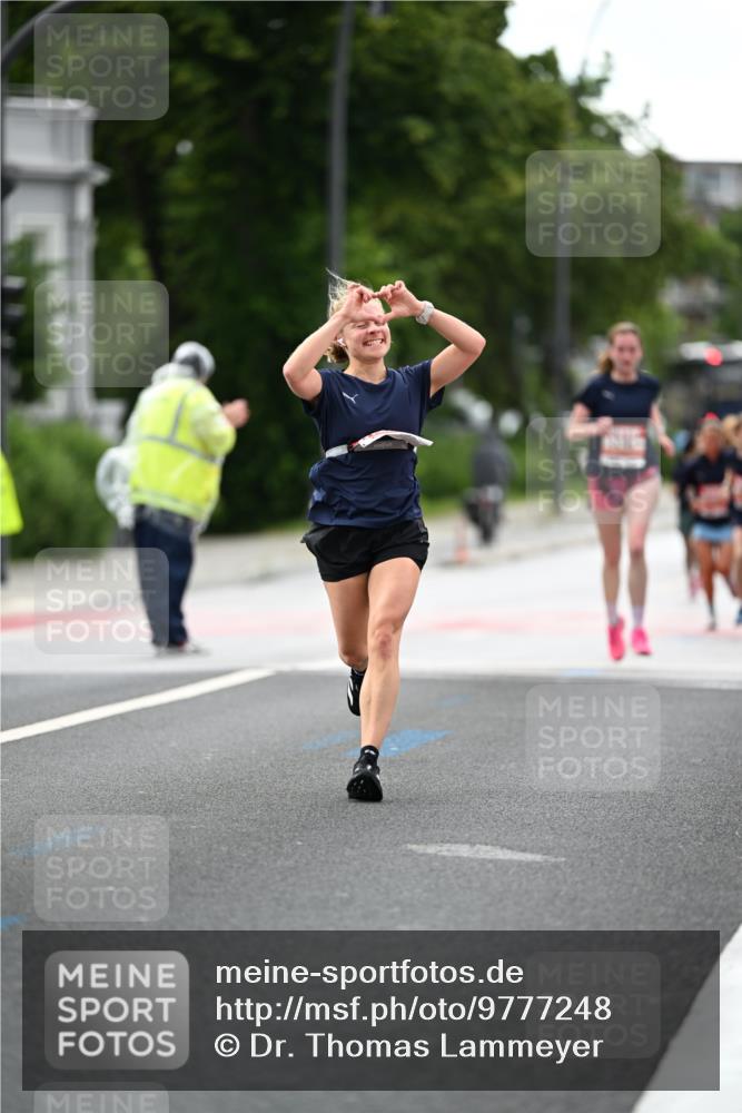 14.06.2026 - REWE Women's Run Dr. Thomas Lammeyer http://msf.ph/oto/9777248 14.06.2026 10:40:10 Laufen  meine-sportfotos.de