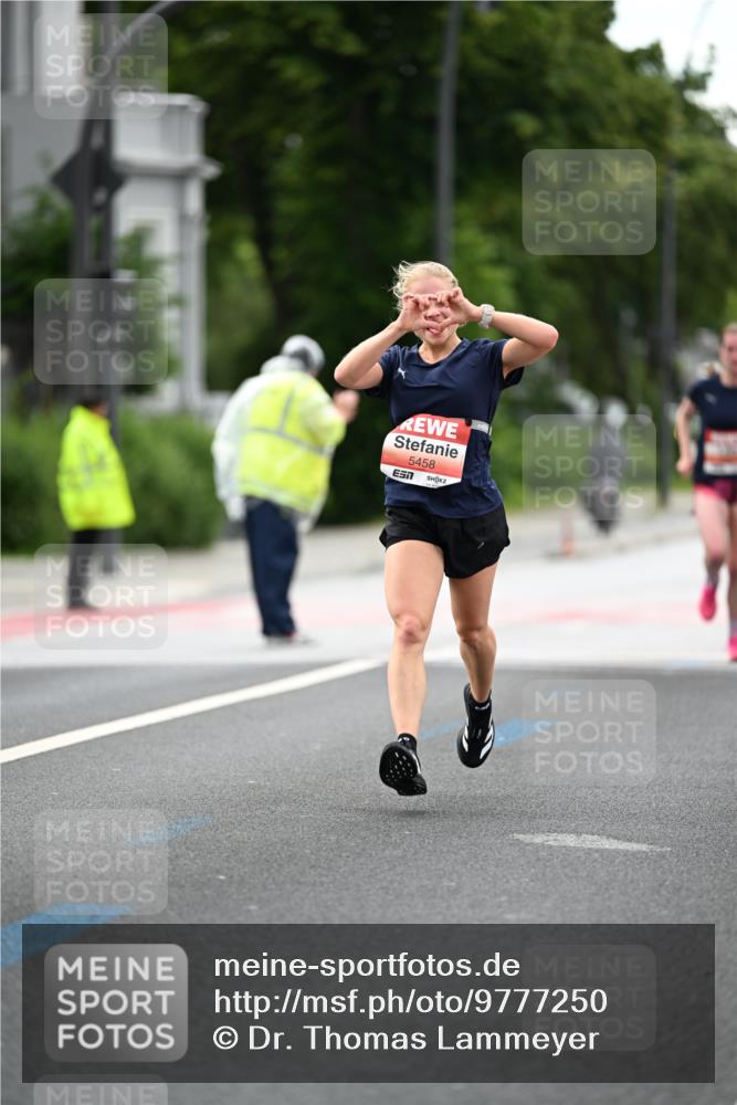 14.06.2026 - REWE Women's Run Dr. Thomas Lammeyer http://msf.ph/oto/9777250 14.06.2026 10:40:11 Laufen 5458 meine-sportfotos.de