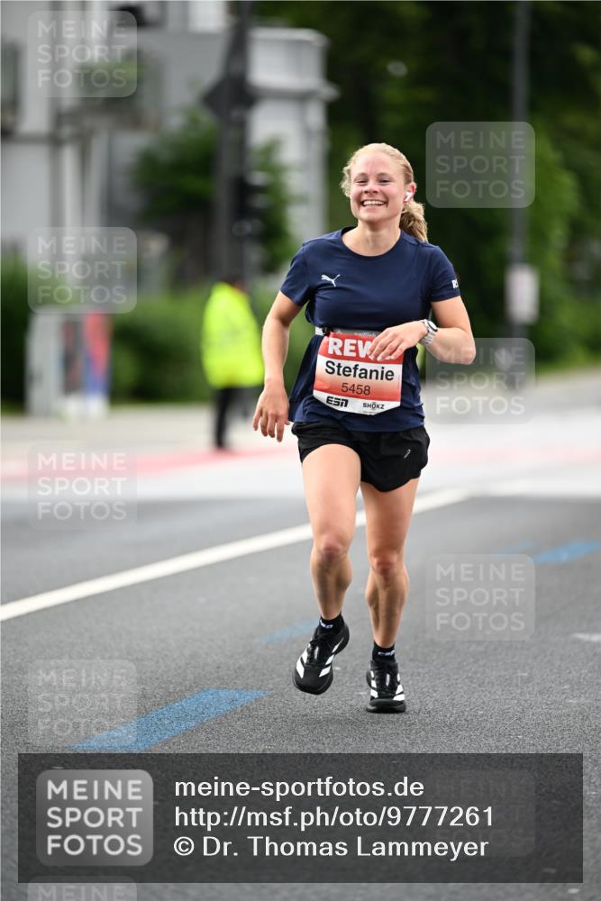 14.06.2026 - REWE Women's Run Dr. Thomas Lammeyer http://msf.ph/oto/9777261 14.06.2026 10:40:12 Laufen 5458, 7 meine-sportfotos.de