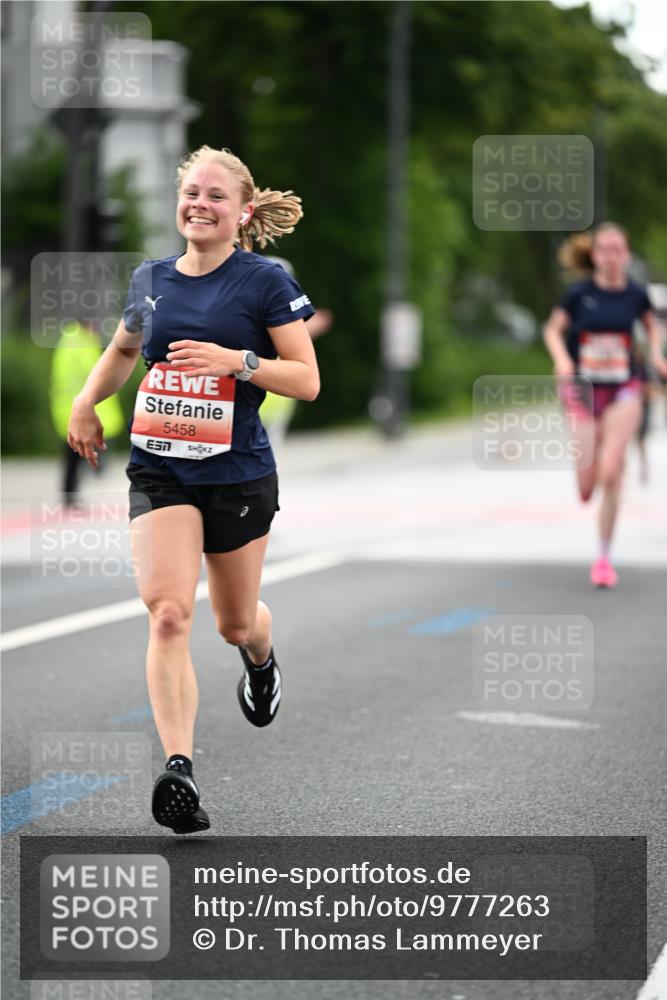 14.06.2026 - REWE Women's Run Dr. Thomas Lammeyer http://msf.ph/oto/9777263 14.06.2026 10:40:12 Laufen 5458, 7 meine-sportfotos.de