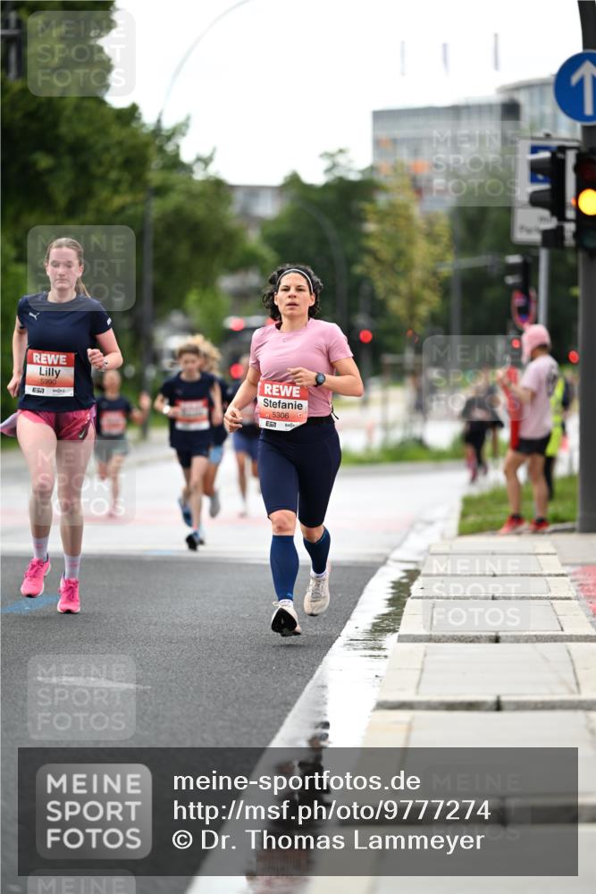 14.06.2026 - REWE Women's Run Dr. Thomas Lammeyer http://msf.ph/oto/9777274 14.06.2026 10:40:13 Laufen 5990, 57, 5306, 1 meine-sportfotos.de