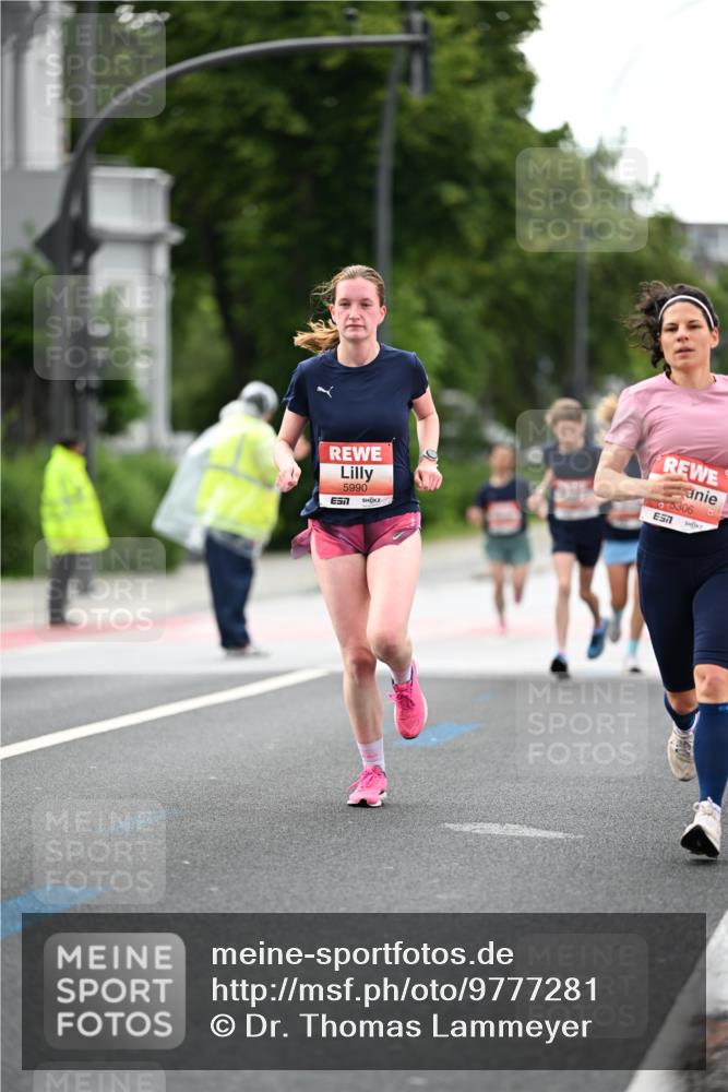 14.06.2026 - REWE Women's Run Dr. Thomas Lammeyer http://msf.ph/oto/9777281 14.06.2026 10:40:14 Laufen 5990, 5306 meine-sportfotos.de