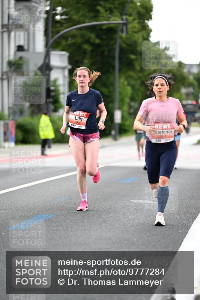14.06.2026 - REWE Women's Run Dr. Thomas Lammeyer http://msf.ph/oto/9777284 14.06.2026 10:40:15 Laufen 5990, 7, 5306 meine-sportfotos.de