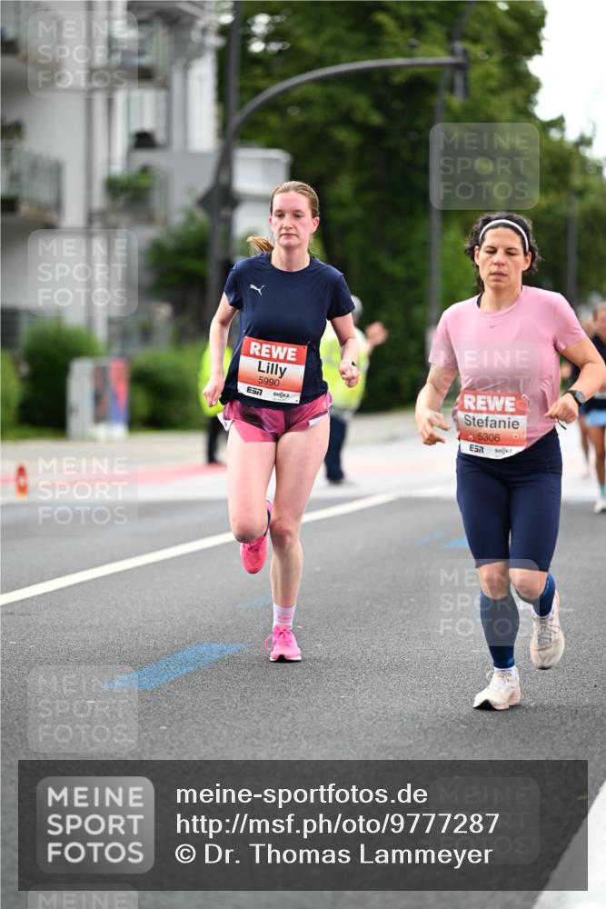 14.06.2026 - REWE Women's Run Dr. Thomas Lammeyer http://msf.ph/oto/9777287 14.06.2026 10:40:15 Laufen 5990, 7, 5306 meine-sportfotos.de