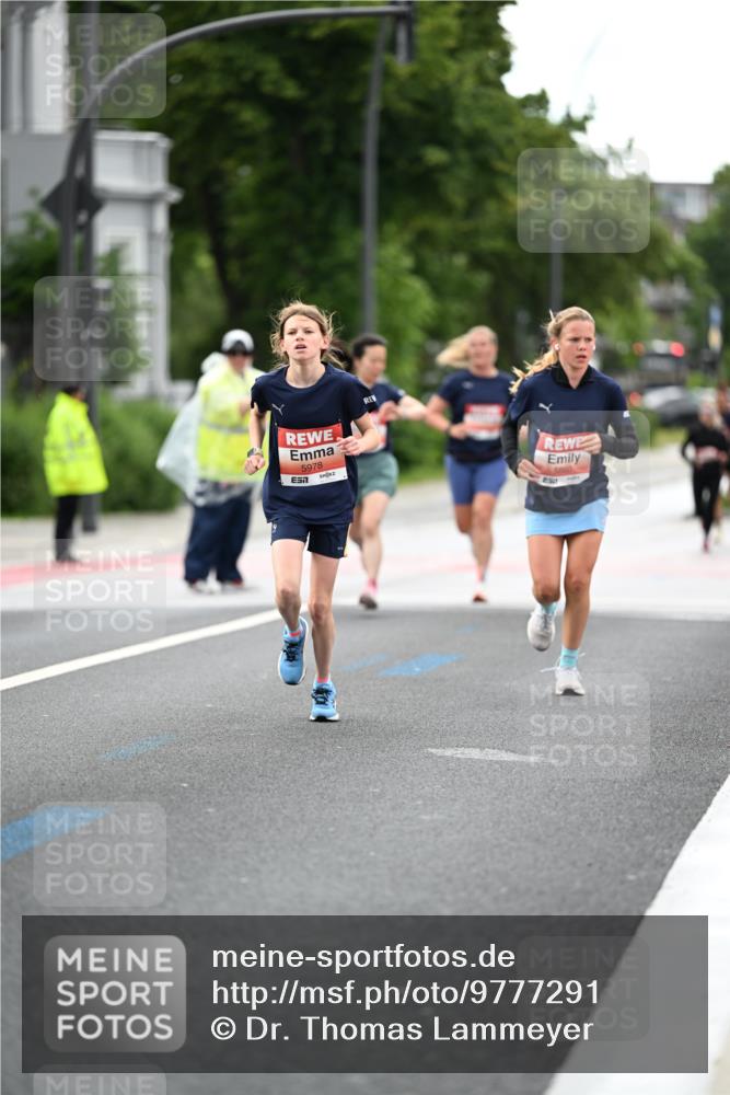 14.06.2026 - REWE Women's Run Dr. Thomas Lammeyer http://msf.ph/oto/9777291 14.06.2026 10:40:18 Laufen 5978 meine-sportfotos.de