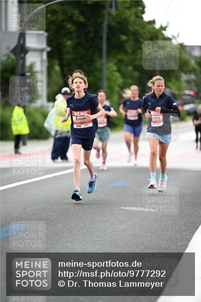 14.06.2026 - REWE Women's Run Dr. Thomas Lammeyer http://msf.ph/oto/9777292 14.06.2026 10:40:18 Laufen 5978, 5860 meine-sportfotos.de